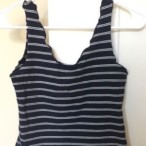 Cropped tank